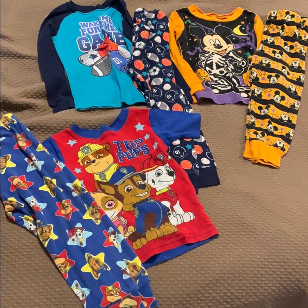 🚨Size 4T Toddler Boy’s Pajamas
